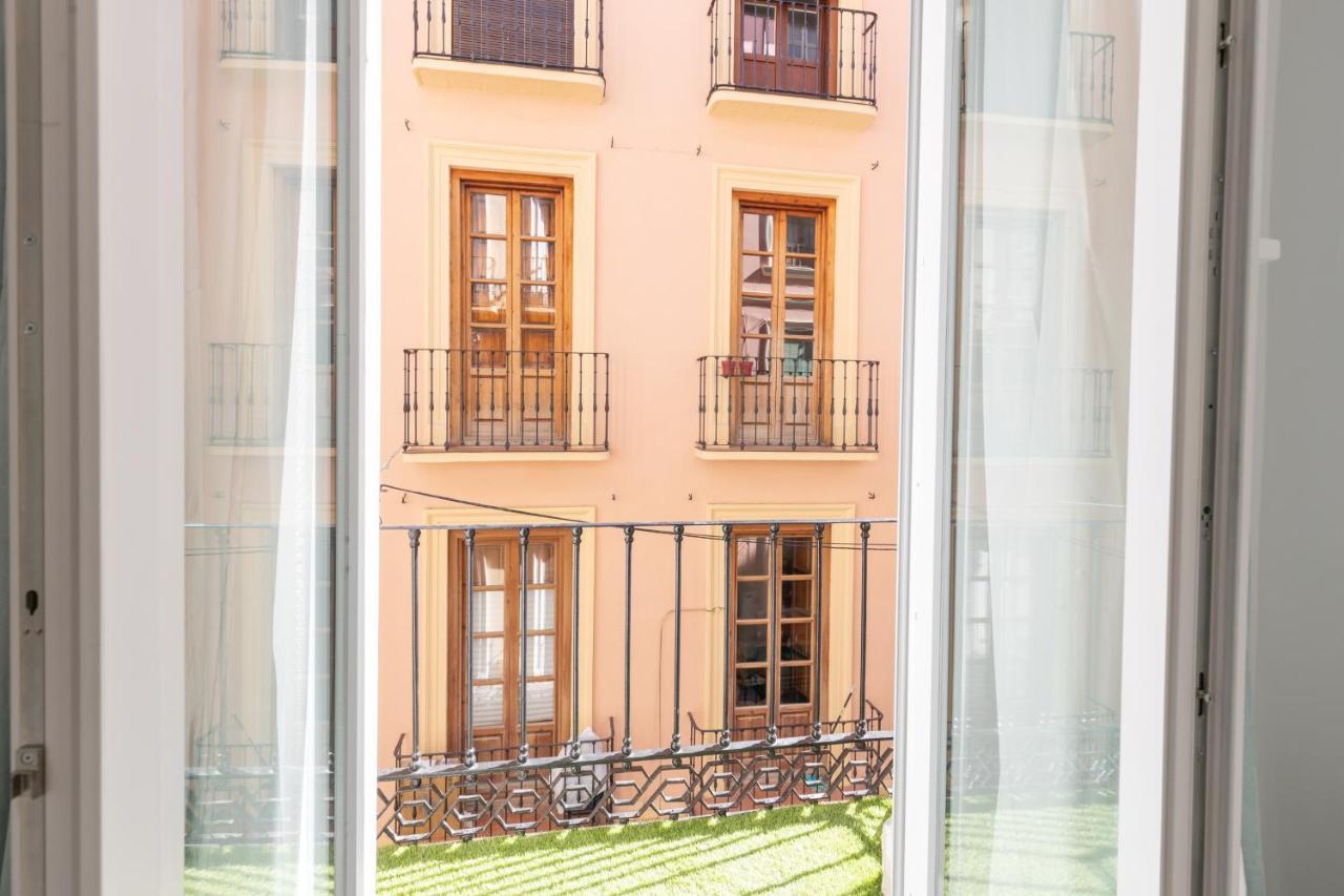 H&H Suite En El Corazon De Granada Exteriör bild